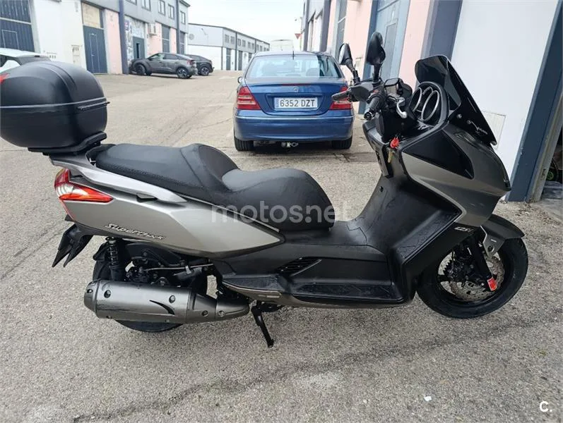 Kymco Super Dink 125 – Vista 12