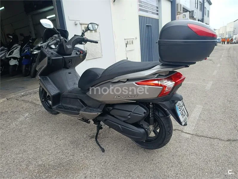 Kymco Super Dink 125 – Vista 5