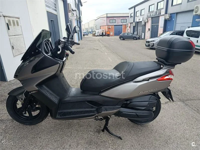 Kymco Super Dink 125 – Vista 6