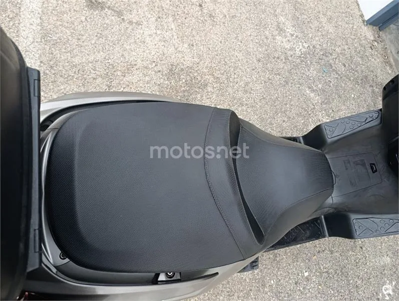 Kymco Super Dink 125 – Vista 10