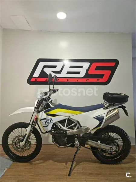 Husqvarna 701 Supermoto – Vista 5