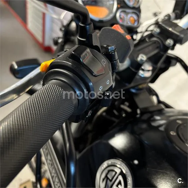 Royal Enfield Himalayan 410 – Vista 8