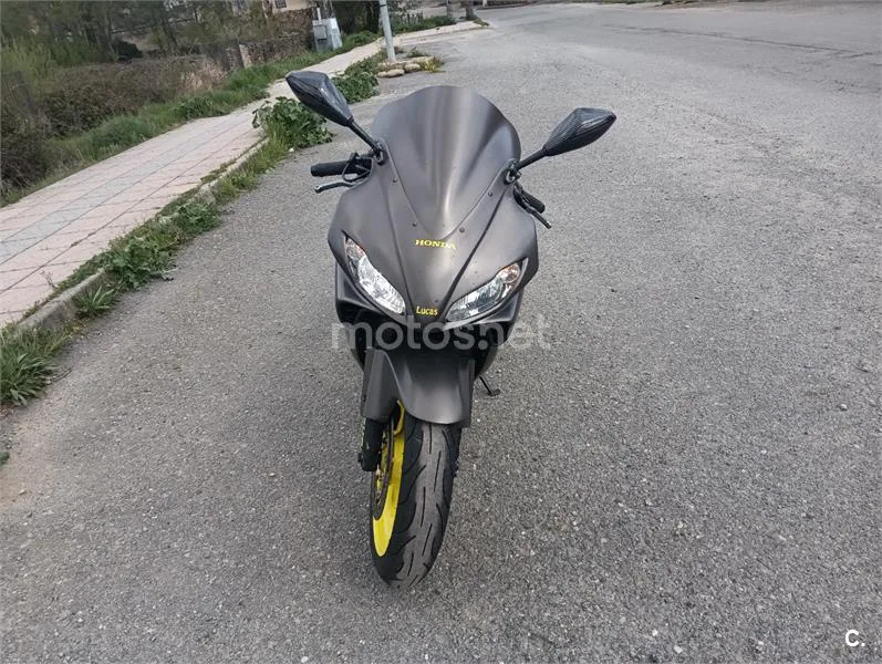 Honda CBR 600 F Sport – Vista 4