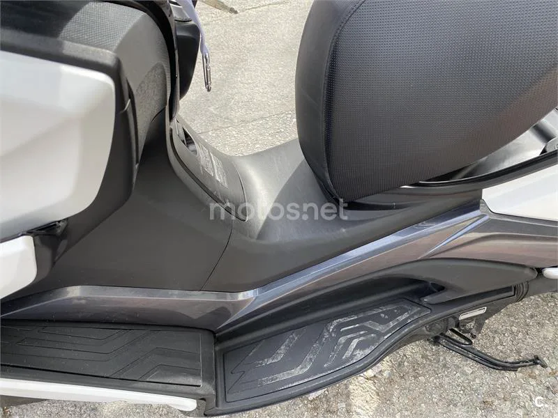 Kymco Super Dink 125 – Vista 11