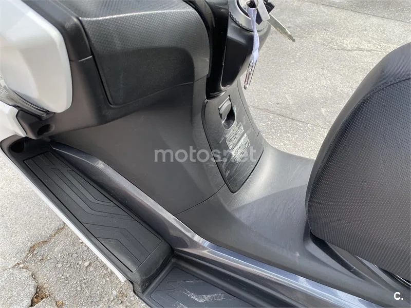Kymco Super Dink 125 – Vista 12