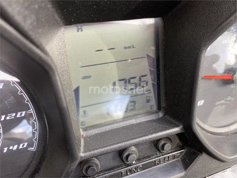 Kymco Super Dink 125 – Vista 14