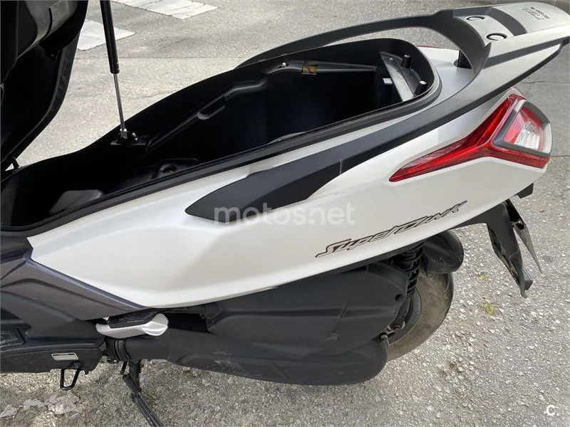 Kymco Super Dink 125 – Vista 15