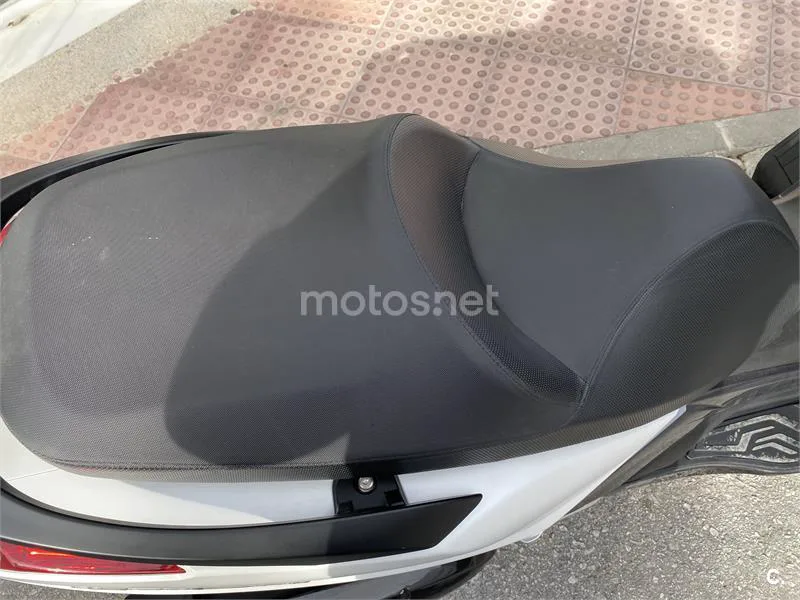 Kymco Super Dink 125 – Vista 26