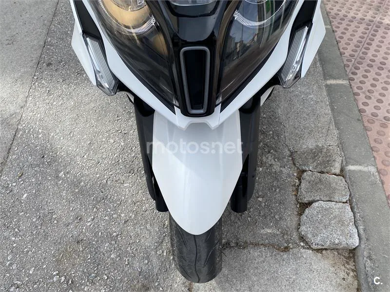 Kymco Super Dink 125 – Vista 8