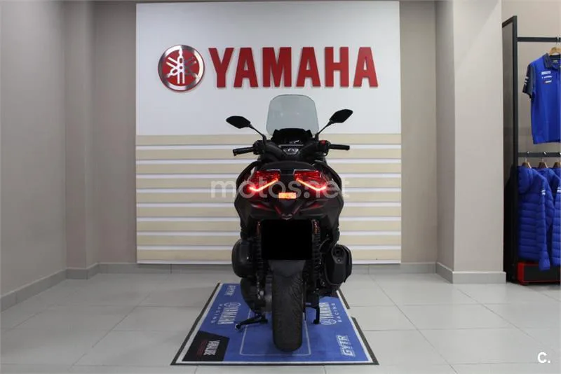 Yamaha XMAX 300 – Vista 4