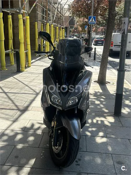 Kymco Grand Dink 300 – Vista 4