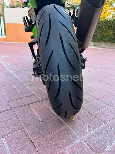 Kawasaki Ninja 400 – Vista 12