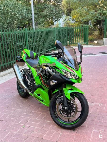 Kawasaki Ninja 400 – Vista 8