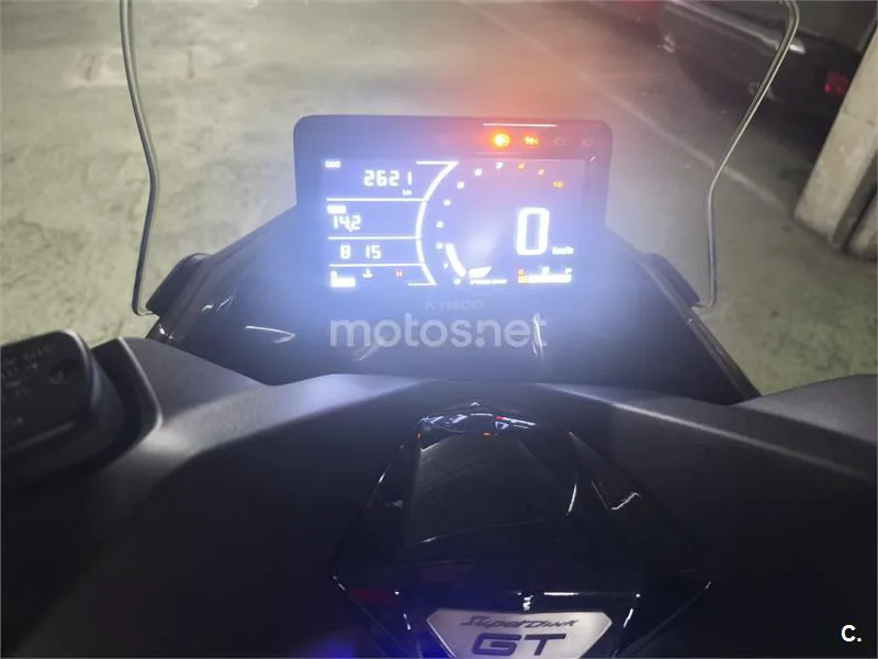 Kymco Super Dink 125 – Vista 8