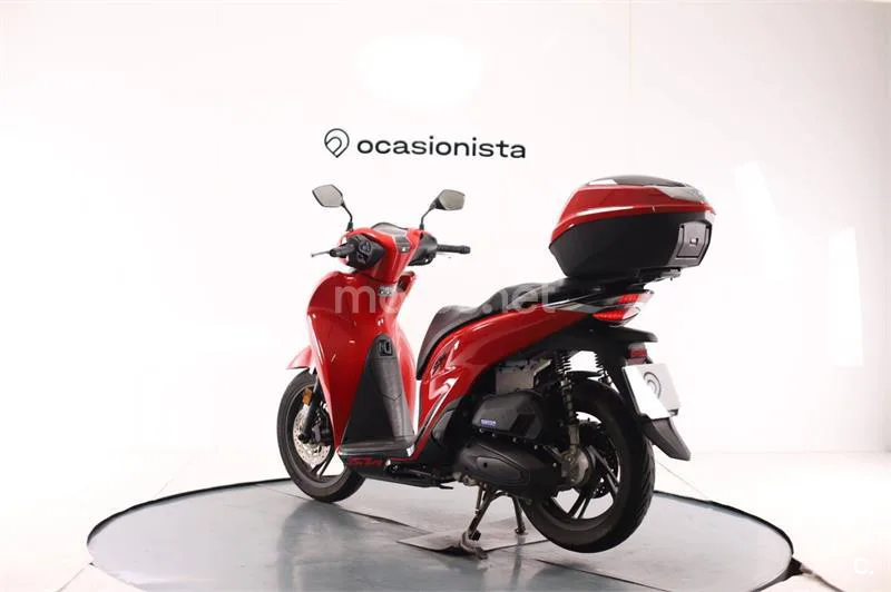Honda SH 125i – Vista 3