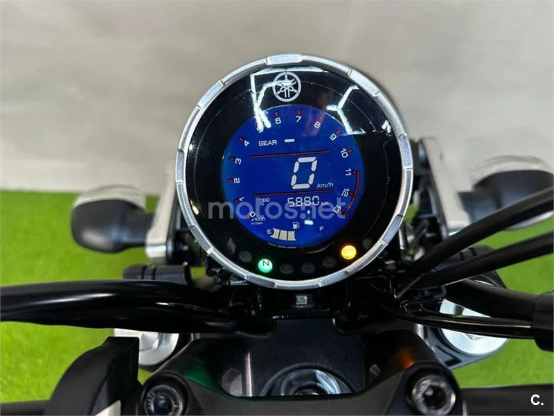 Yamaha XSR 125 – Vista 7