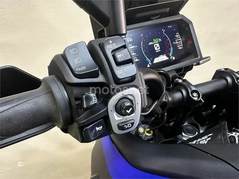 Yamaha Tracer 9 – Vista 8