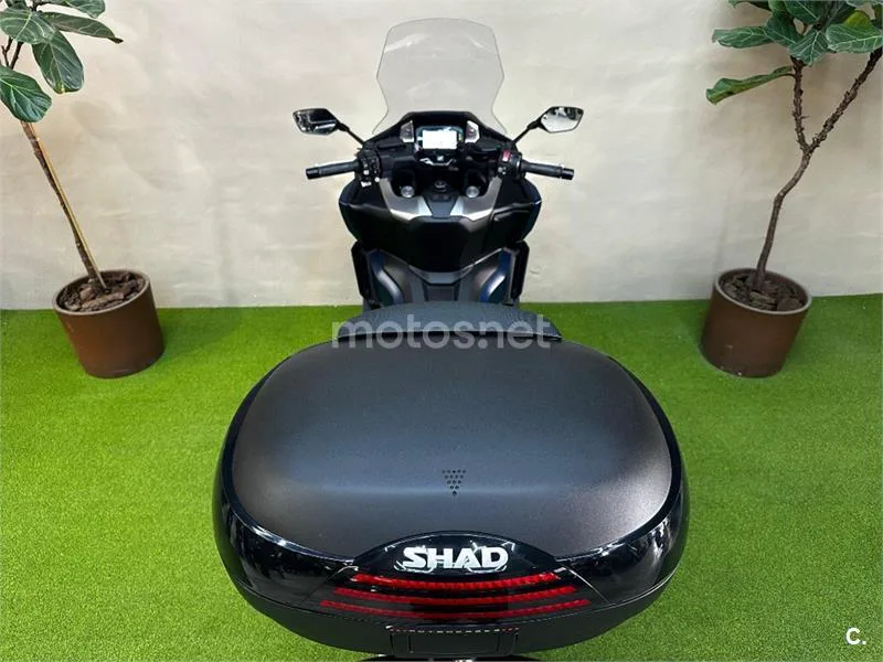 Honda Forza 750 – Vista 9
