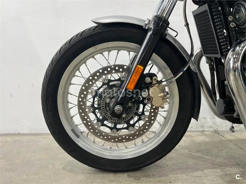 Royal Enfield Continental GT 650 – Vista 21