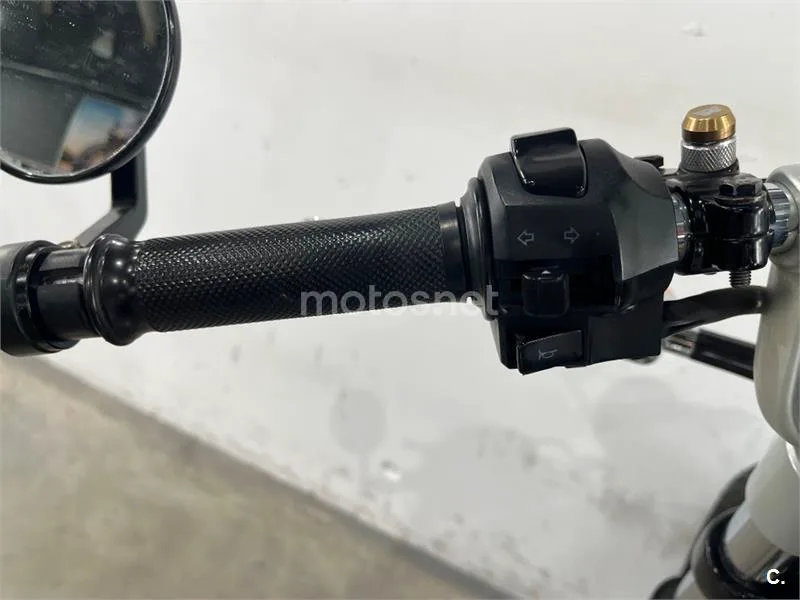 Royal Enfield Continental GT 650 – Vista 24