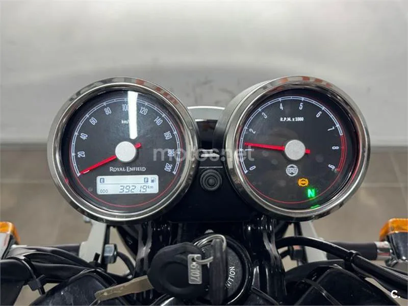 Royal Enfield Interceptor 650 – Vista 13