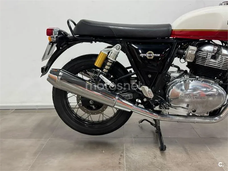 Royal Enfield Interceptor 650 – Vista 7