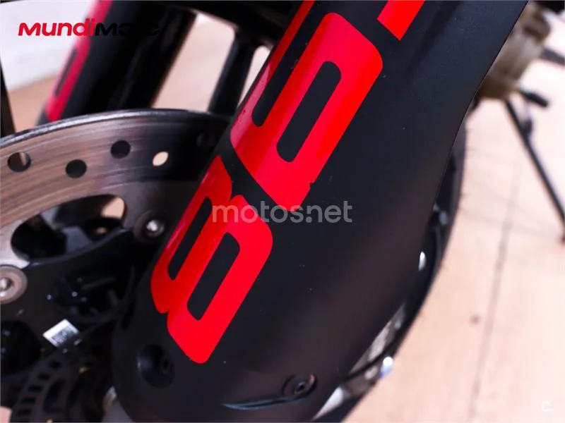 Ducati Hypermotard – Vista 13