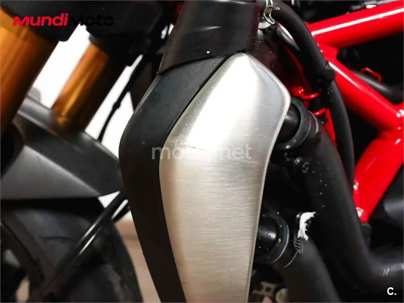 Ducati Monster 1200 S – Vista 17