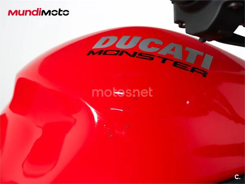 Ducati Monster 1200 S – Vista 21
