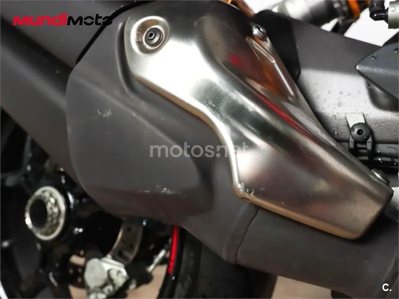 Ducati Monster 1200 S – Vista 25
