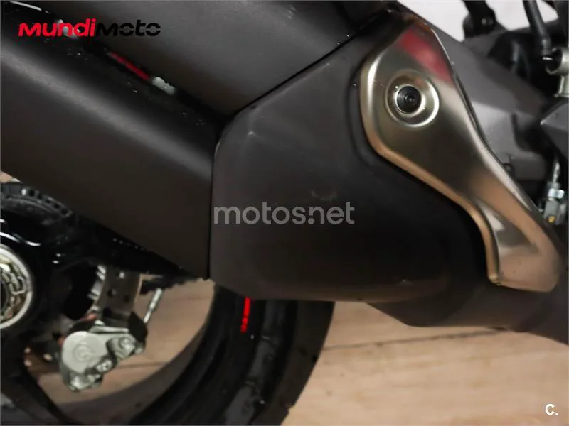 Ducati Monster 1200 S – Vista 26