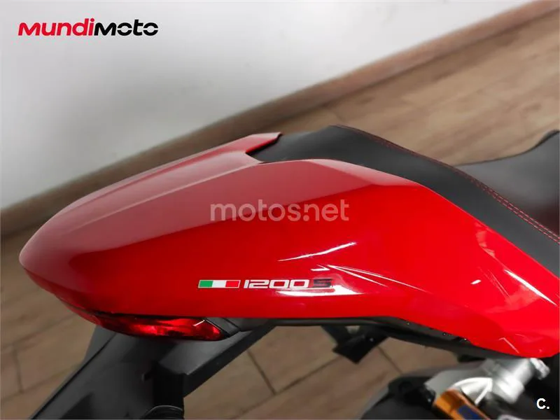 Ducati Monster 1200 S – Vista 27