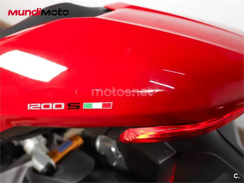 Ducati Monster 1200 S – Vista 28