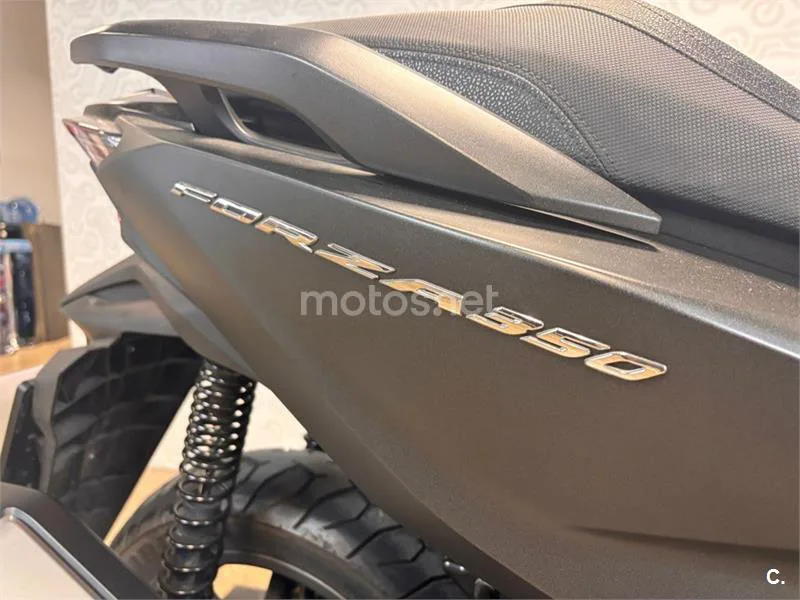 Honda Forza 350 - Vista 7