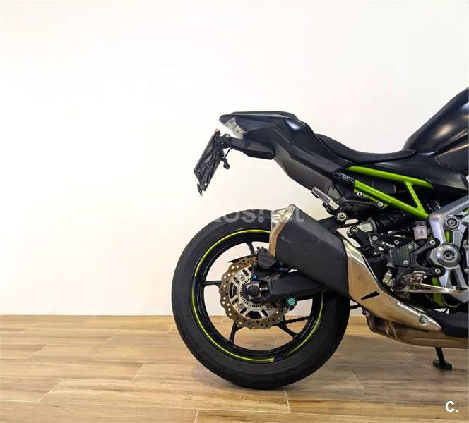 Kawasaki Z900 – Vista 3