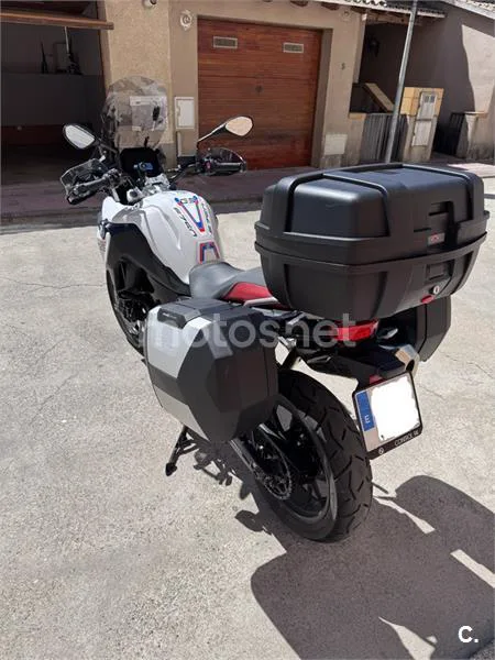 BMW F 750 – Vista 7