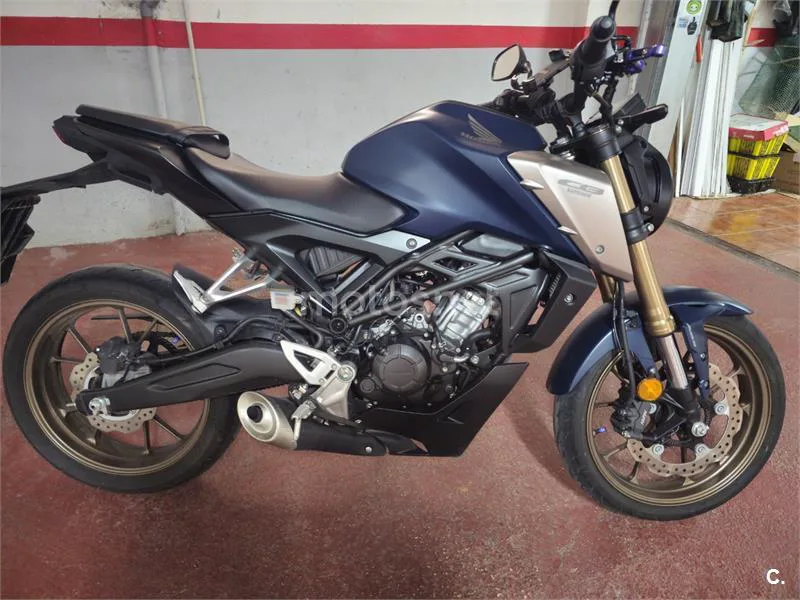 Honda CB 125 R – Vista 2