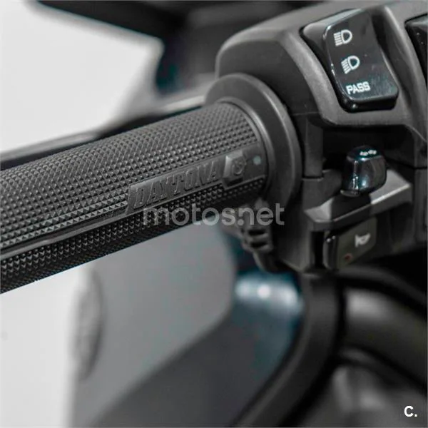 Yamaha XMAX 125 – Vista 10