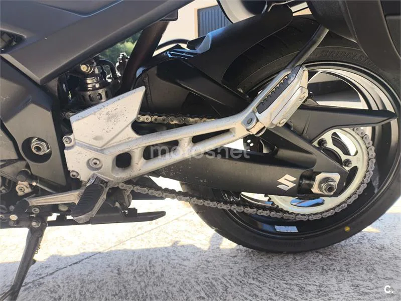 Suzuki GSR 600 – Vista 6