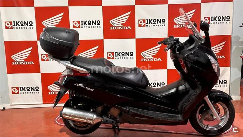 Honda S-Wing 125 – Vista 3