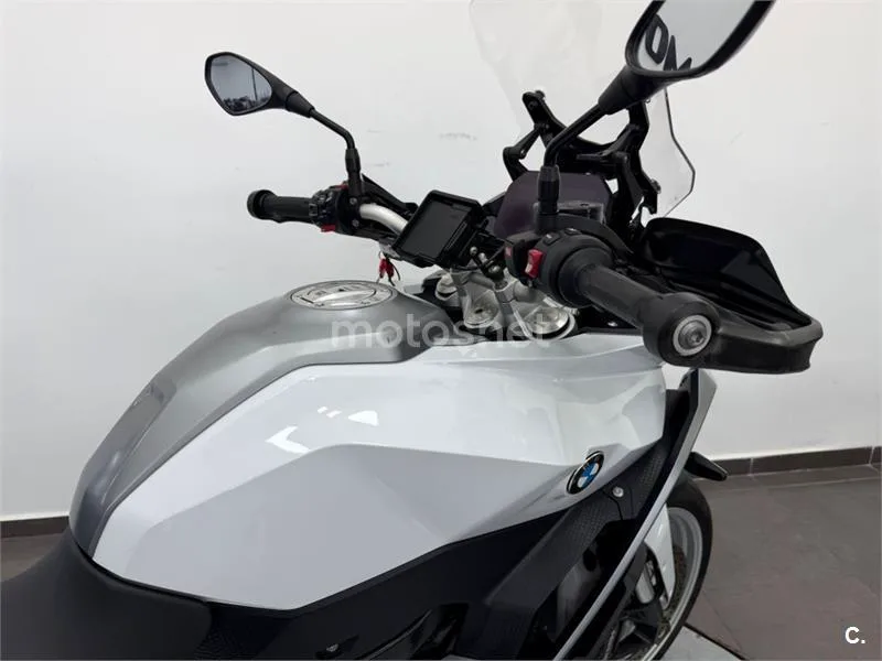 BMW F 900 XR – Vista 7