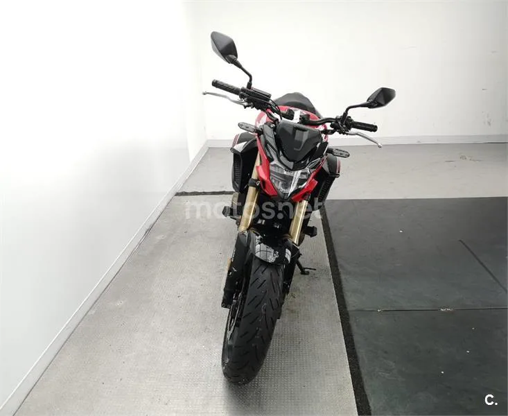 Honda CB 500 F – Vista 16