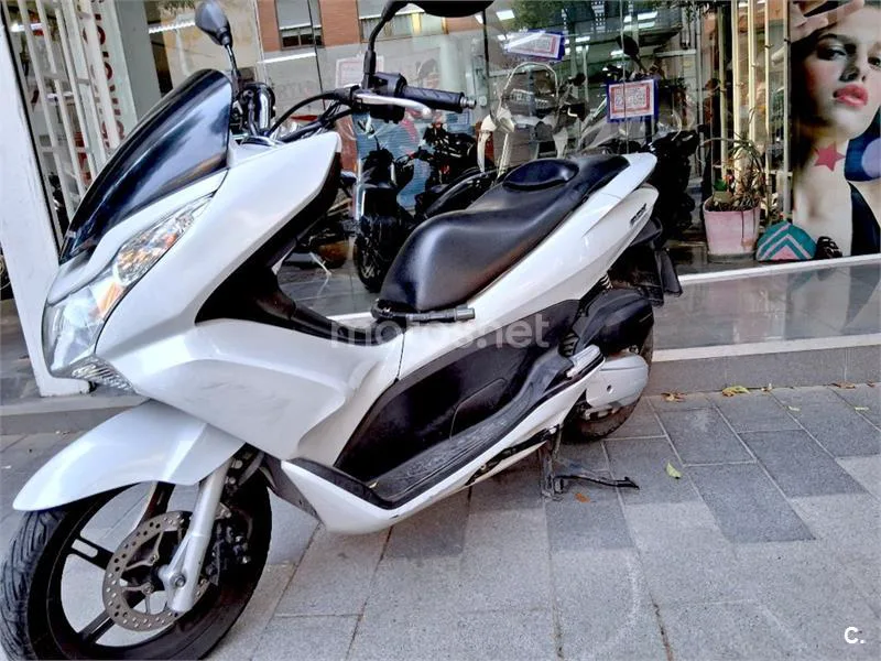 Honda PCX 125 – Vista 3