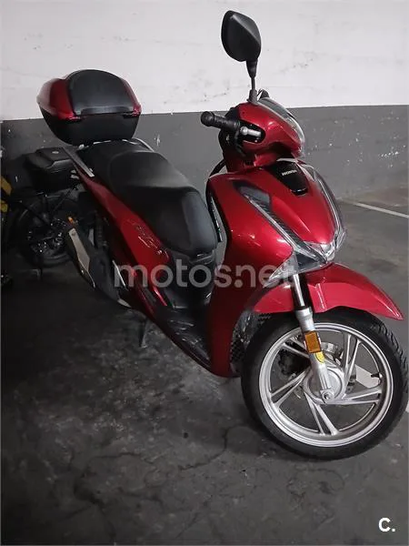 Honda SH 125i – Vista 3
