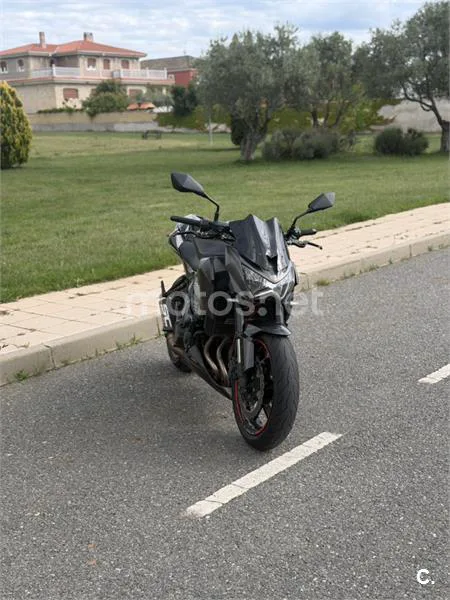Kawasaki Z 800e – Vista 2