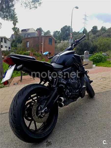 Yamaha MT-07 – Vista 6