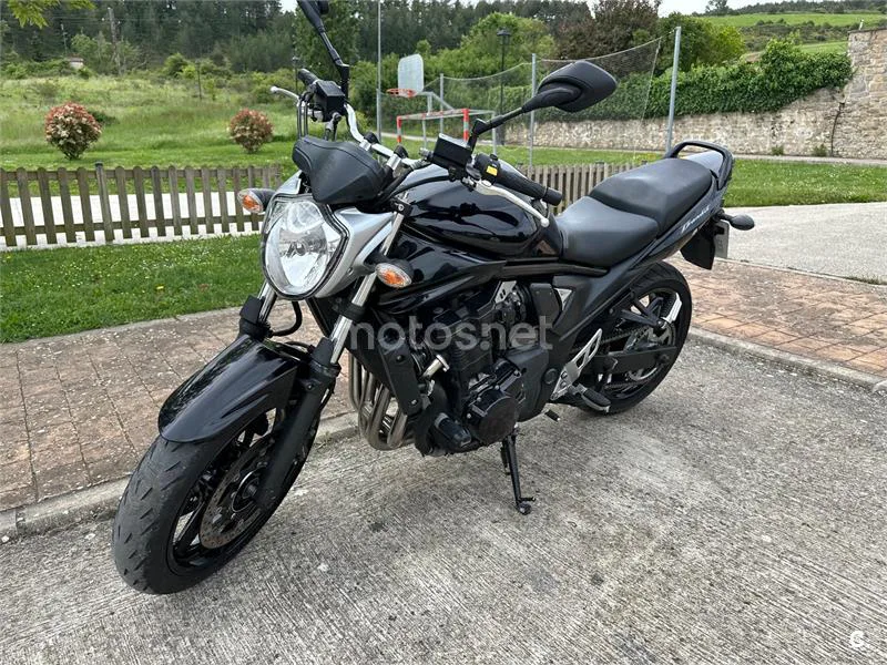 Suzuki Bandit 650 – Vista 4