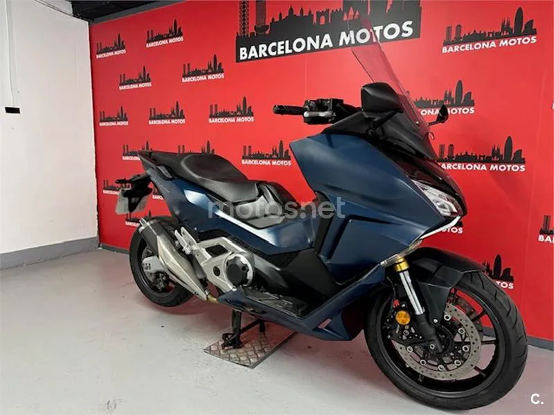 Honda Forza 750 – Vista 4