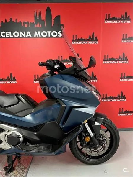 Honda Forza 750 – Vista 7