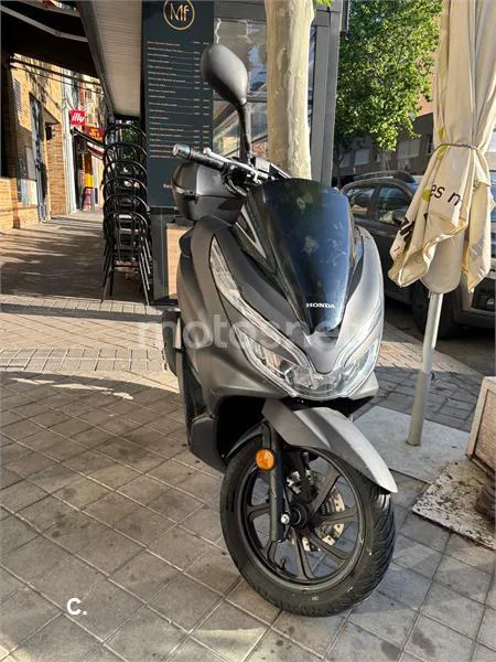 Honda PCX 125 – Vista 6